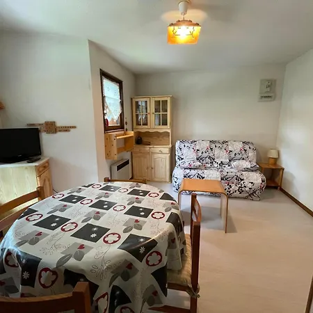 Calme Avec Balcon Sud, Parking, 4 Pers Max - - Fr-1-692-100 Apartment